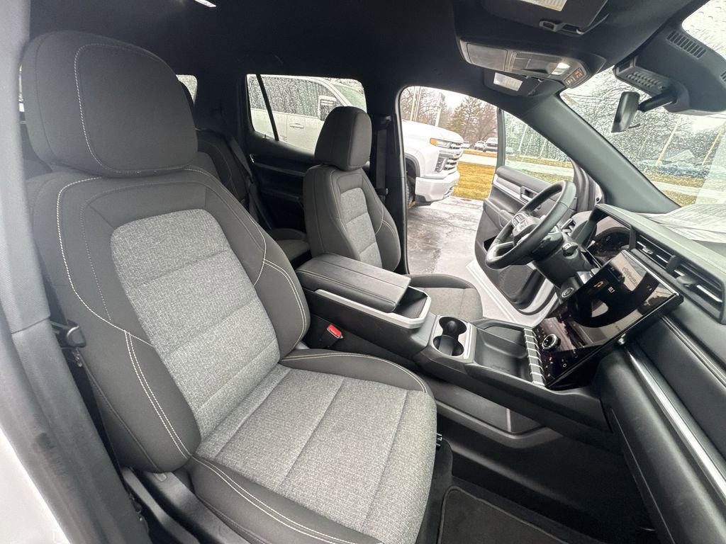 Certified 2025 GMC Terrain Elevation image 25