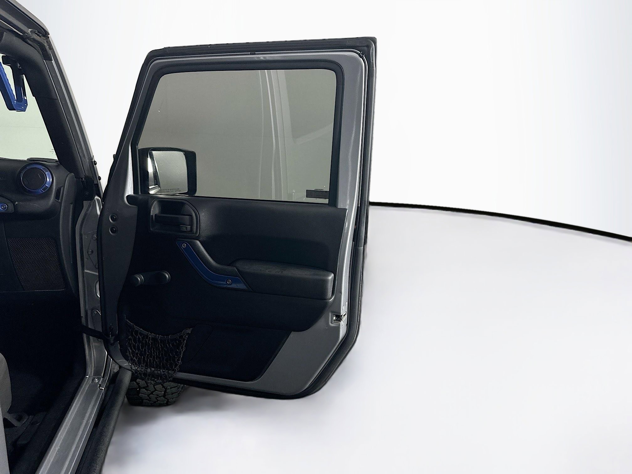 Used 2016 Jeep Wrangler Unlimited Sport w/ Connectivity Group image 28