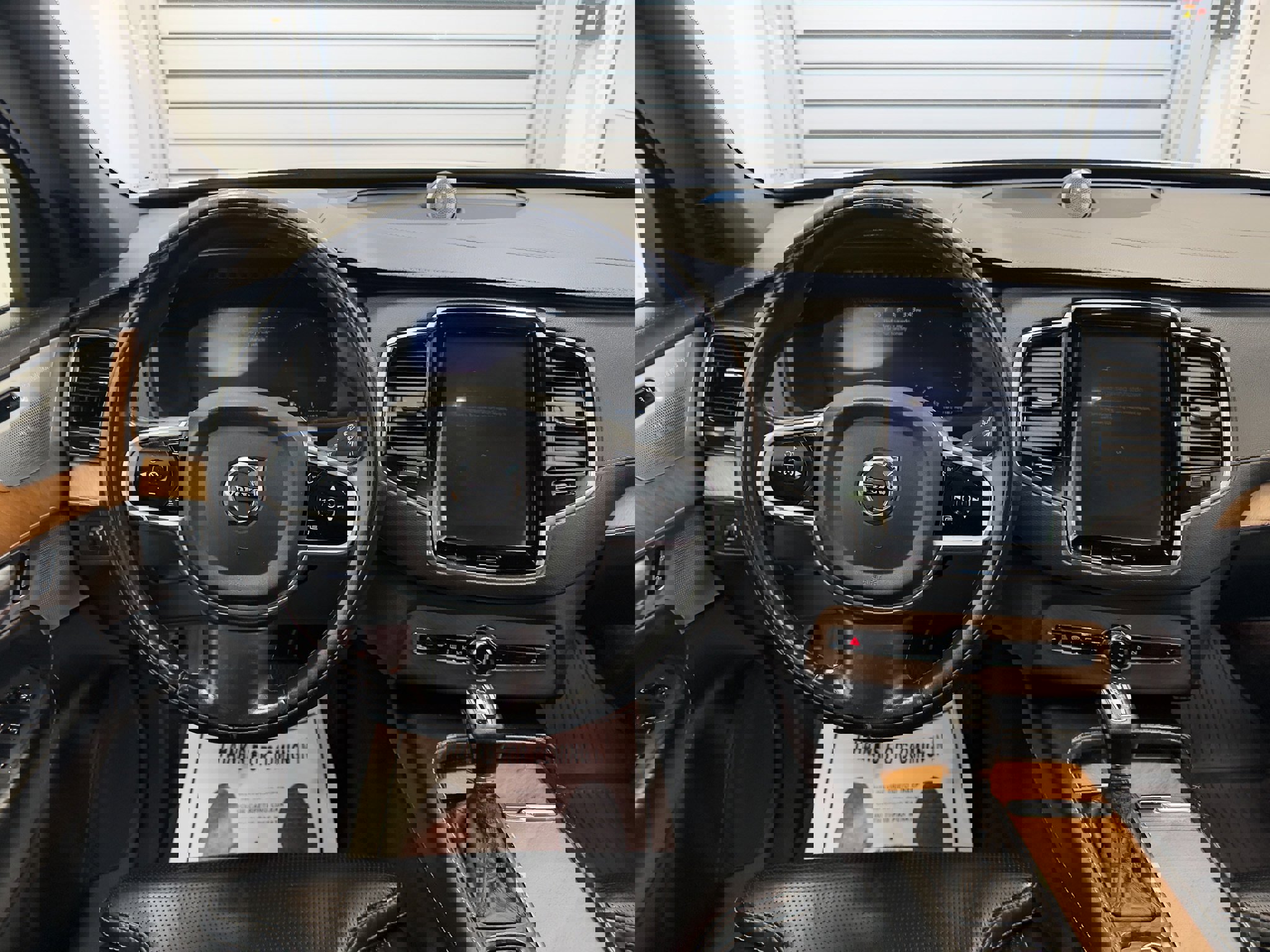 Used 2018 Volvo XC90 T6 Inscription w/ Convenience Package image 19