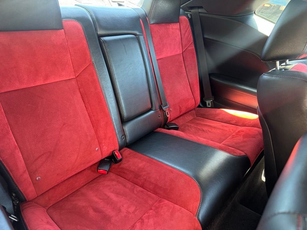 Used 2018 Dodge Challenger SXT Plus RWD image 10