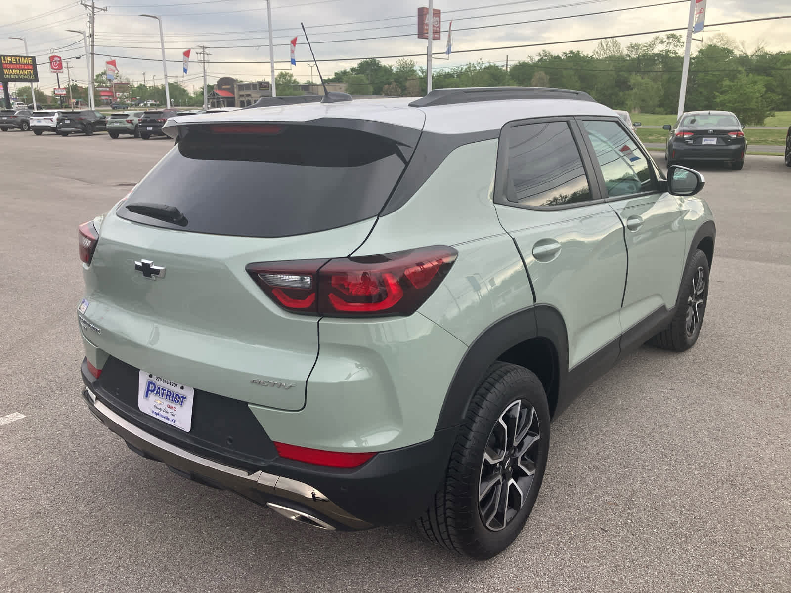 Used 2024 Chevrolet TrailBlazer ACTIV w/ Driver Confidence Package image 5