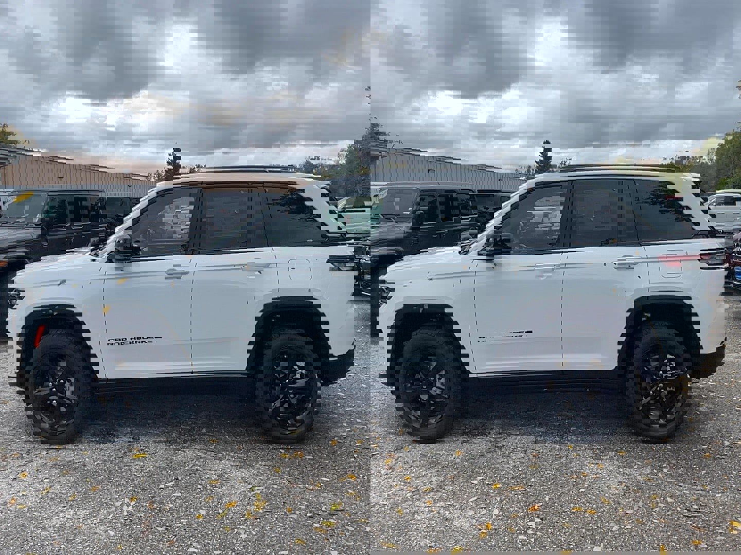 New 2025 Jeep Grand Cherokee Limited image 7