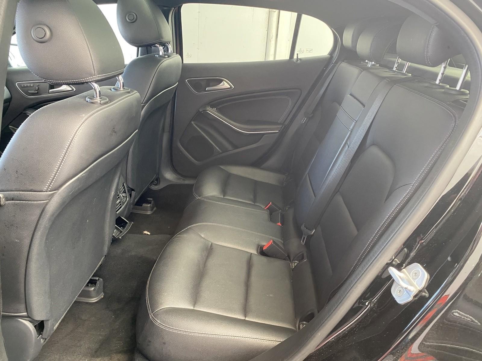 Used 2017 Mercedes-Benz GLA 250 4MATIC image 19