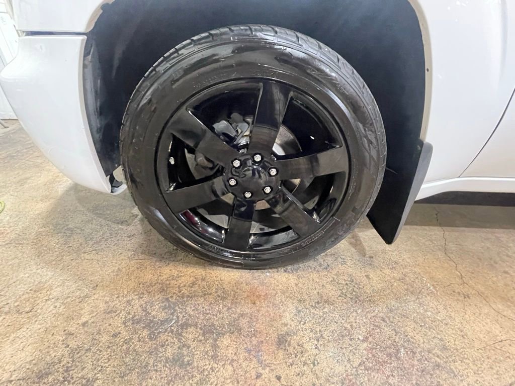 Used 2008 Chevrolet TrailBlazer SS w/ Sun And Sound Package image 36