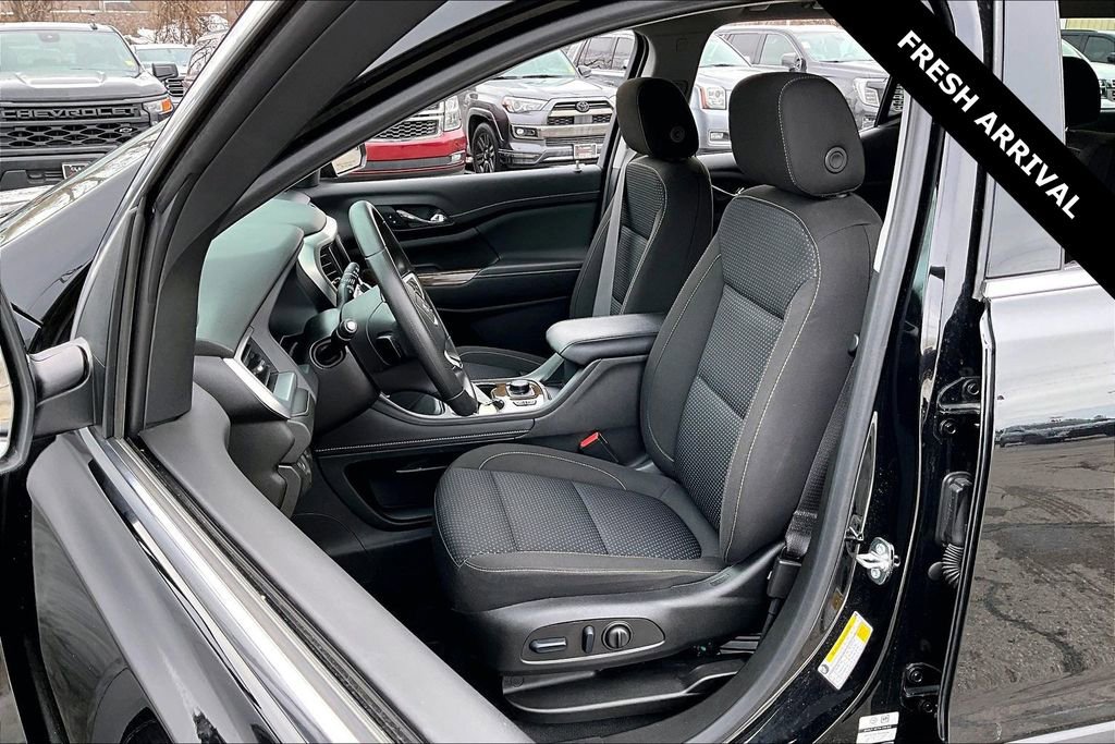 Used 2023 GMC Acadia SLE w/ Driver Convenience Package image 20