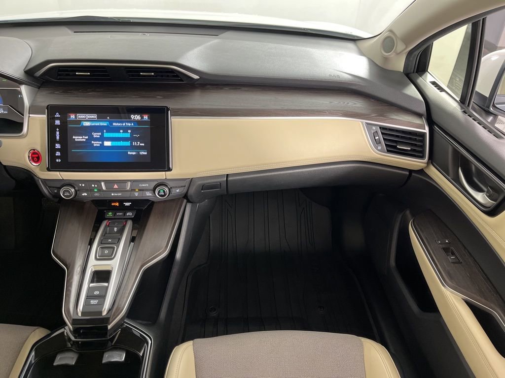 Certified 2018 Honda Clarity Plug-In Hybrid image 17