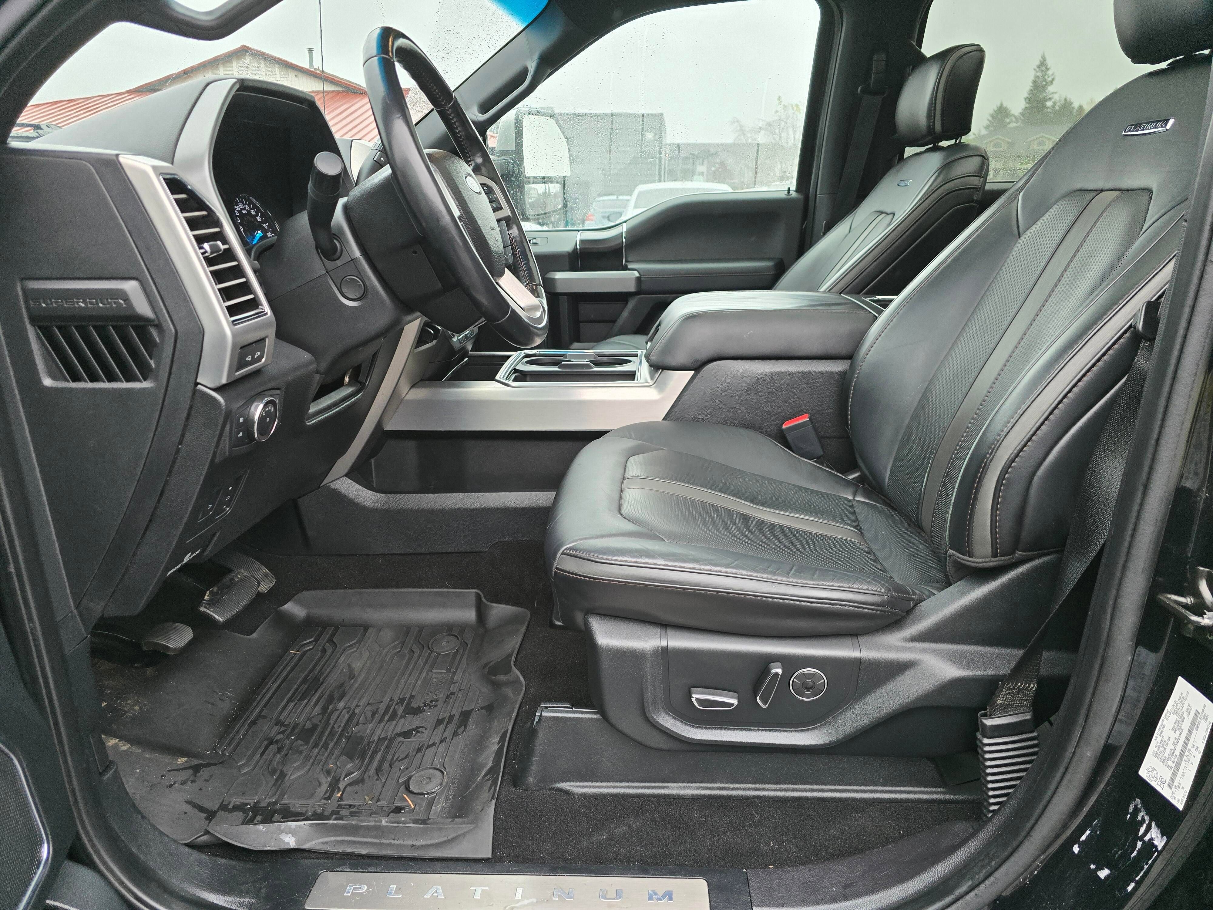 Used 2019 Ford F350 Platinum w/ Platinum Ultimate Package image 29