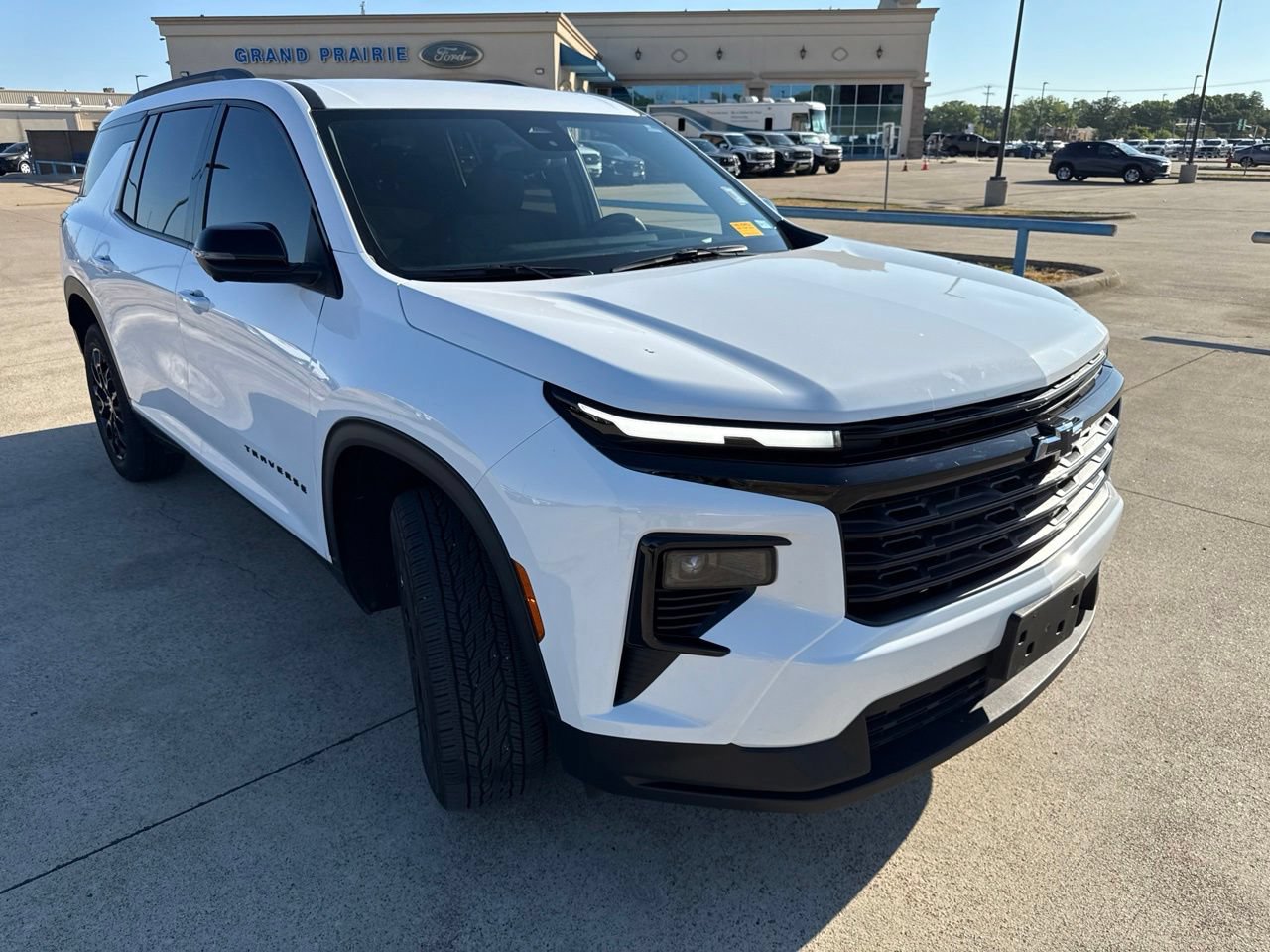 Used 2025 Chevrolet Traverse LT w/ Midnight/Sport Edition FWD image 18
