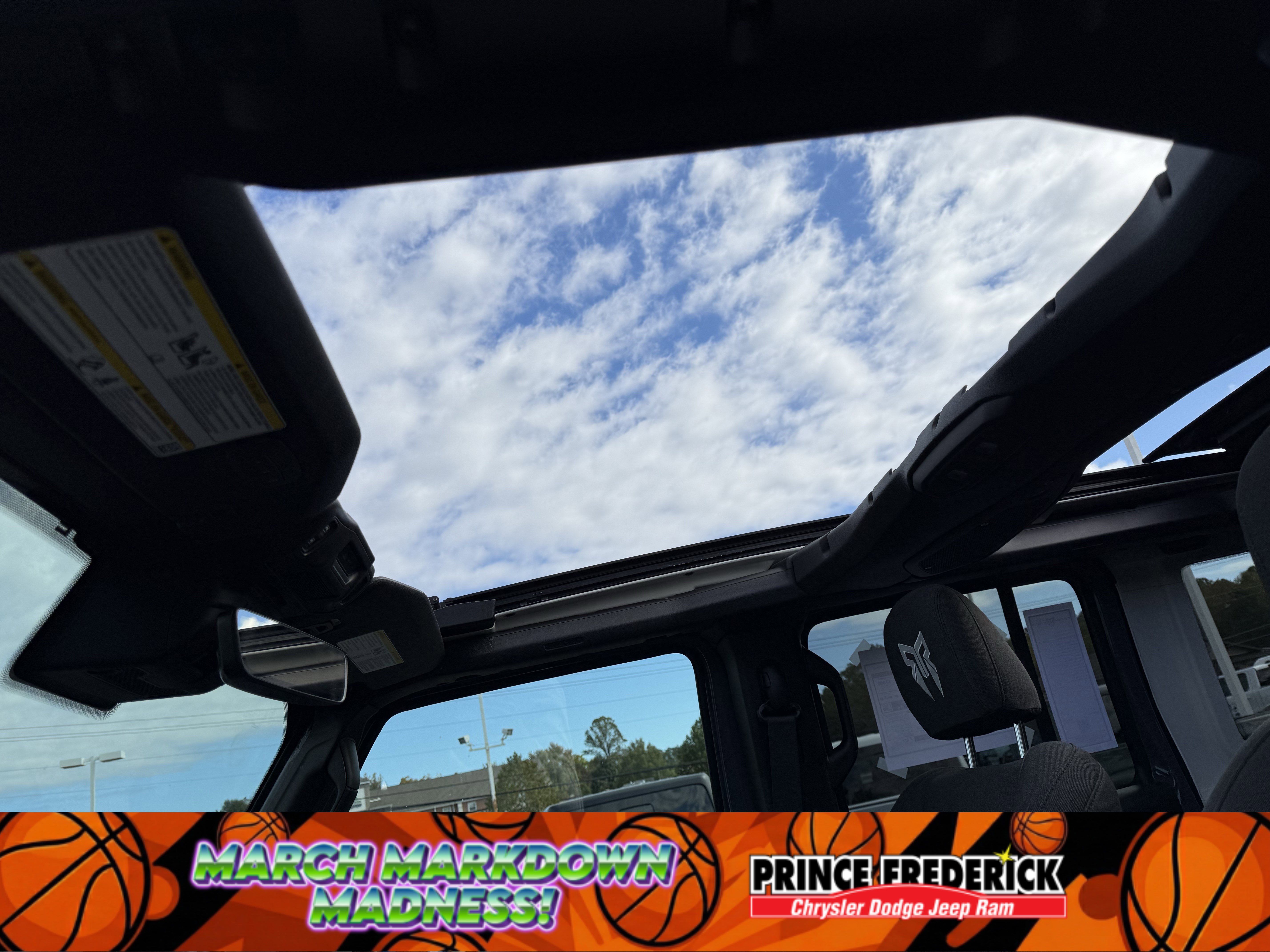 New 2025 Jeep Wrangler Unlimited Rubicon w/ Convenience Group image 11