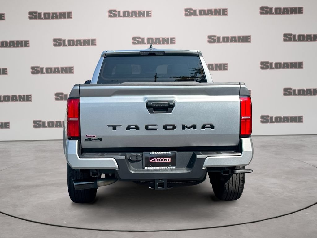 Used 2025 Toyota Tacoma TRD Sport AWD/4WD image 4