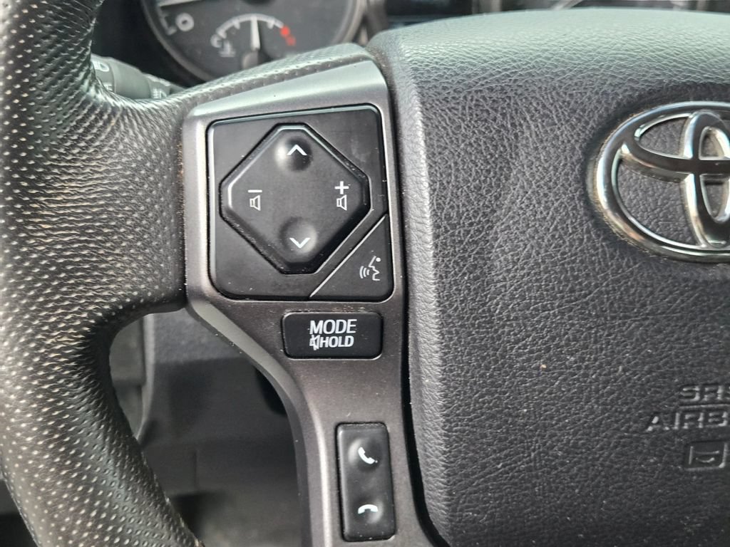 Used 2022 Toyota Tacoma TRD Off-Road w/ Technology Package AWD/4WD image 25