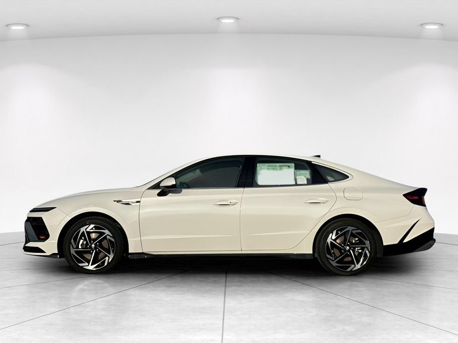 New 2026 Hyundai Sonata SEL FWD image 7