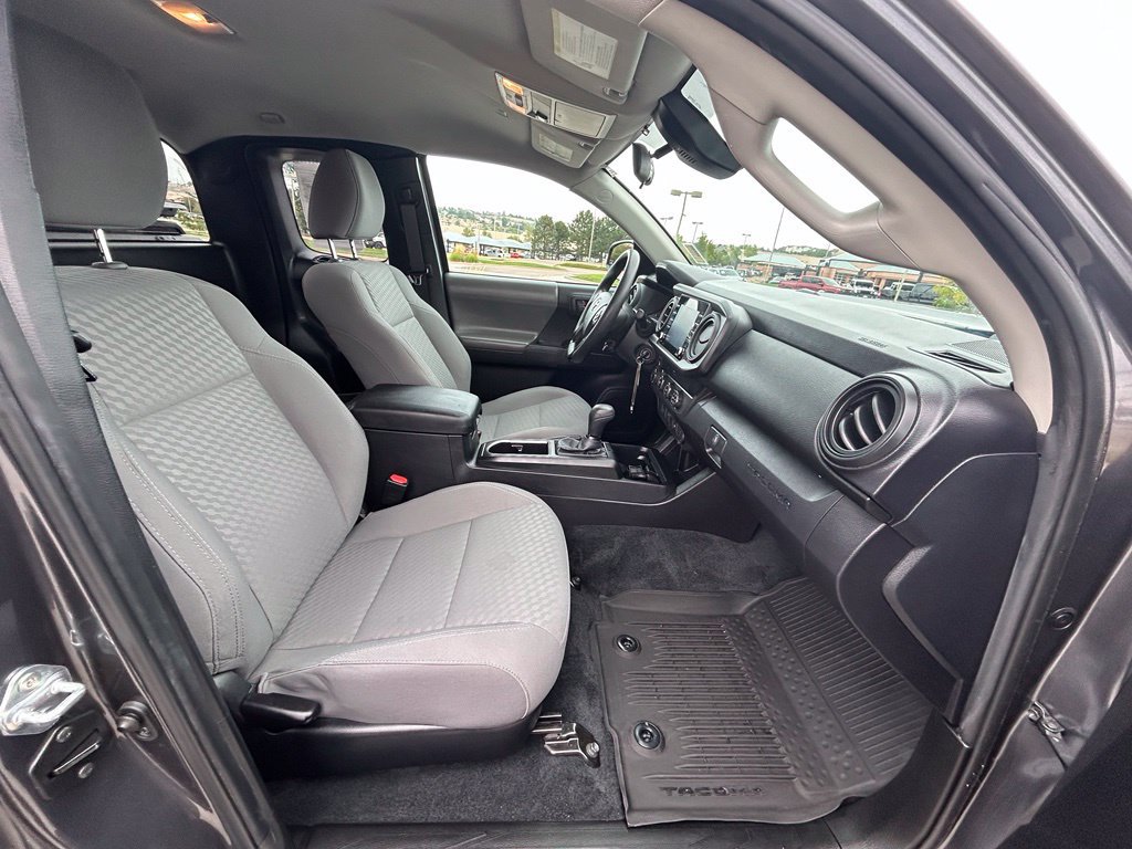 Used 2021 Toyota Tacoma SR AWD/4WD image 30
