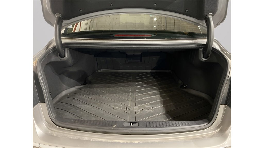 Used 2012 Hyundai Genesis 5.0 R-Spec image 5