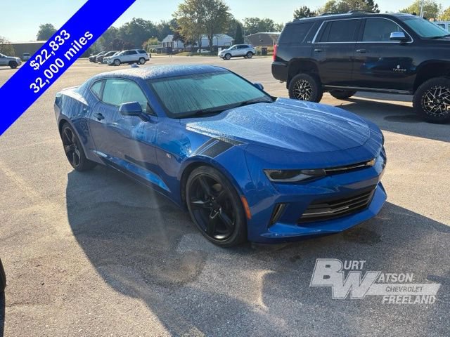 Used 2018 Chevrolet Camaro LT w/ RS Package RWD image 12