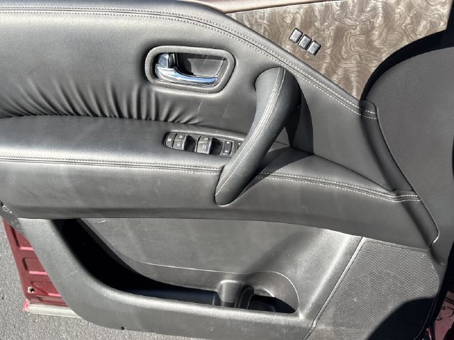 Used 2023 Nissan Armada Platinum w/ Captain's Chairs Package AWD/4WD image 8