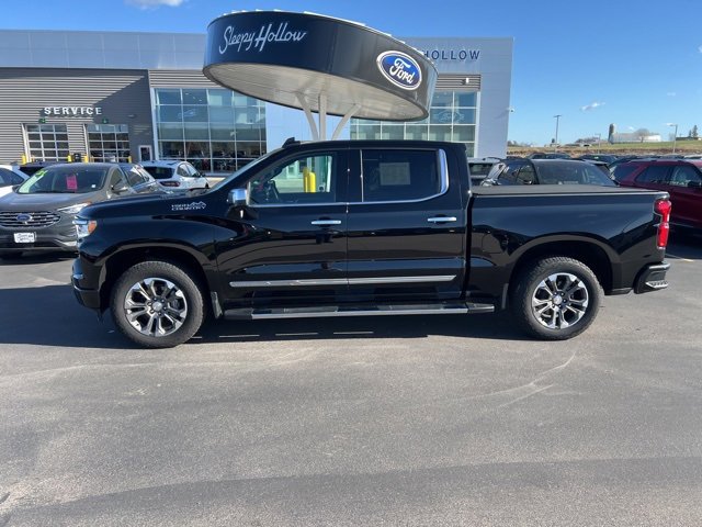Used 2024 Chevrolet Silverado 1500 High Country w/ Technology Package image 8