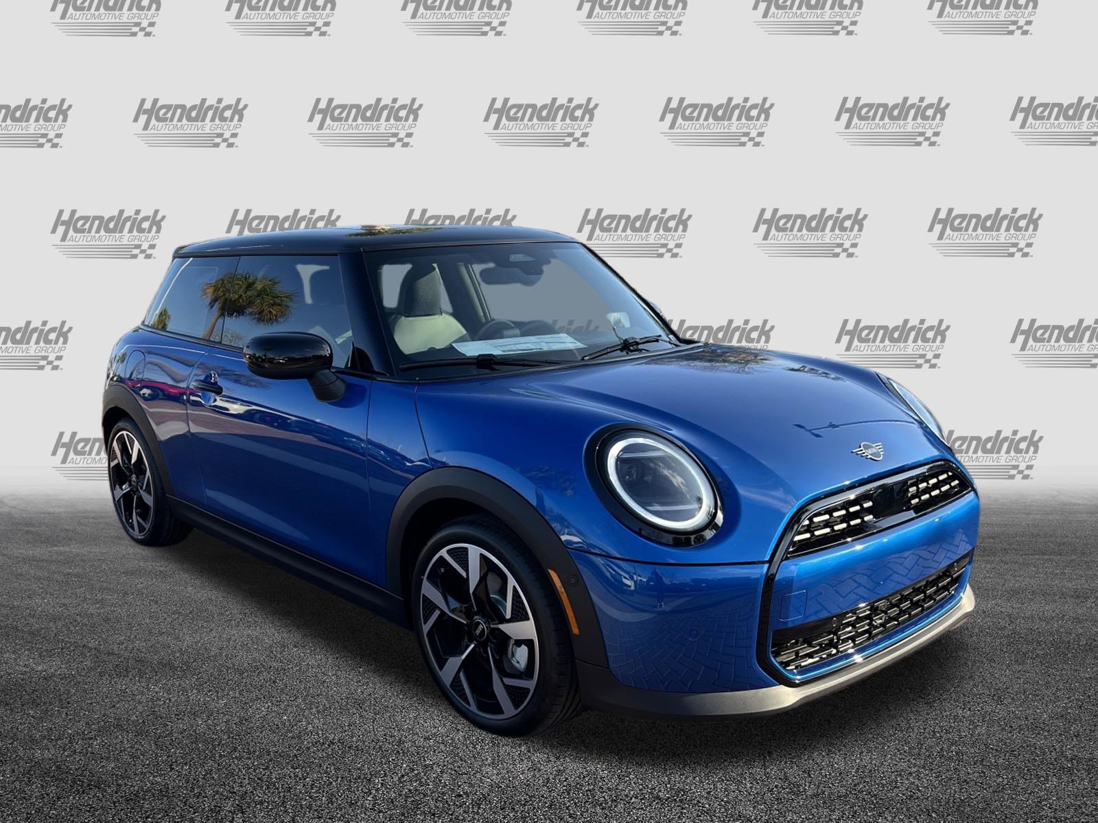 Used 2026 MINI Cooper 2-Door Hardtop FWD image 2