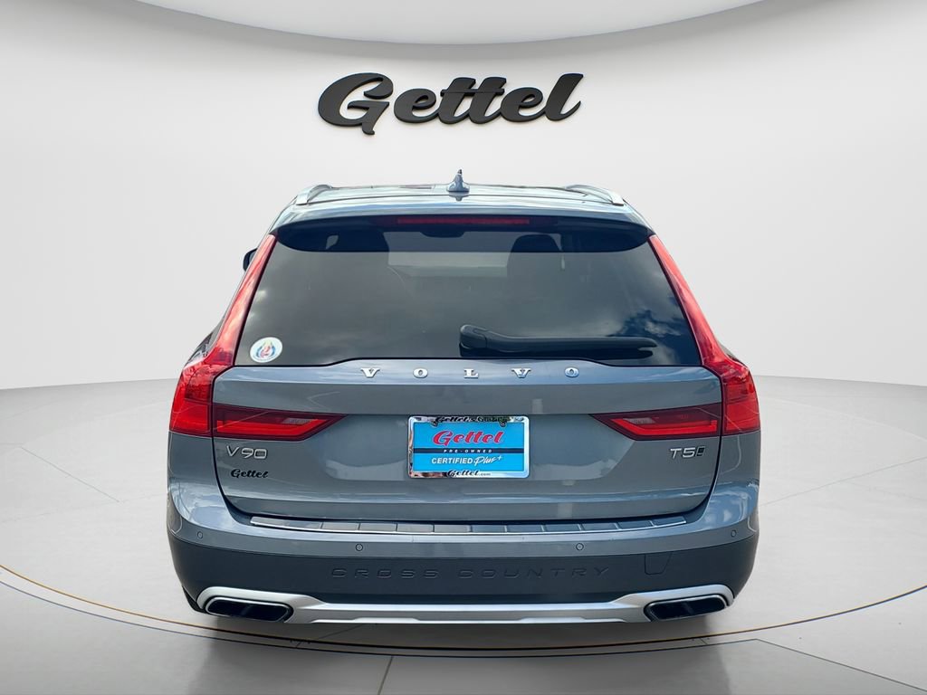 Used 2019 Volvo V90 T5 Cross Country w/ Advanced Package image 6