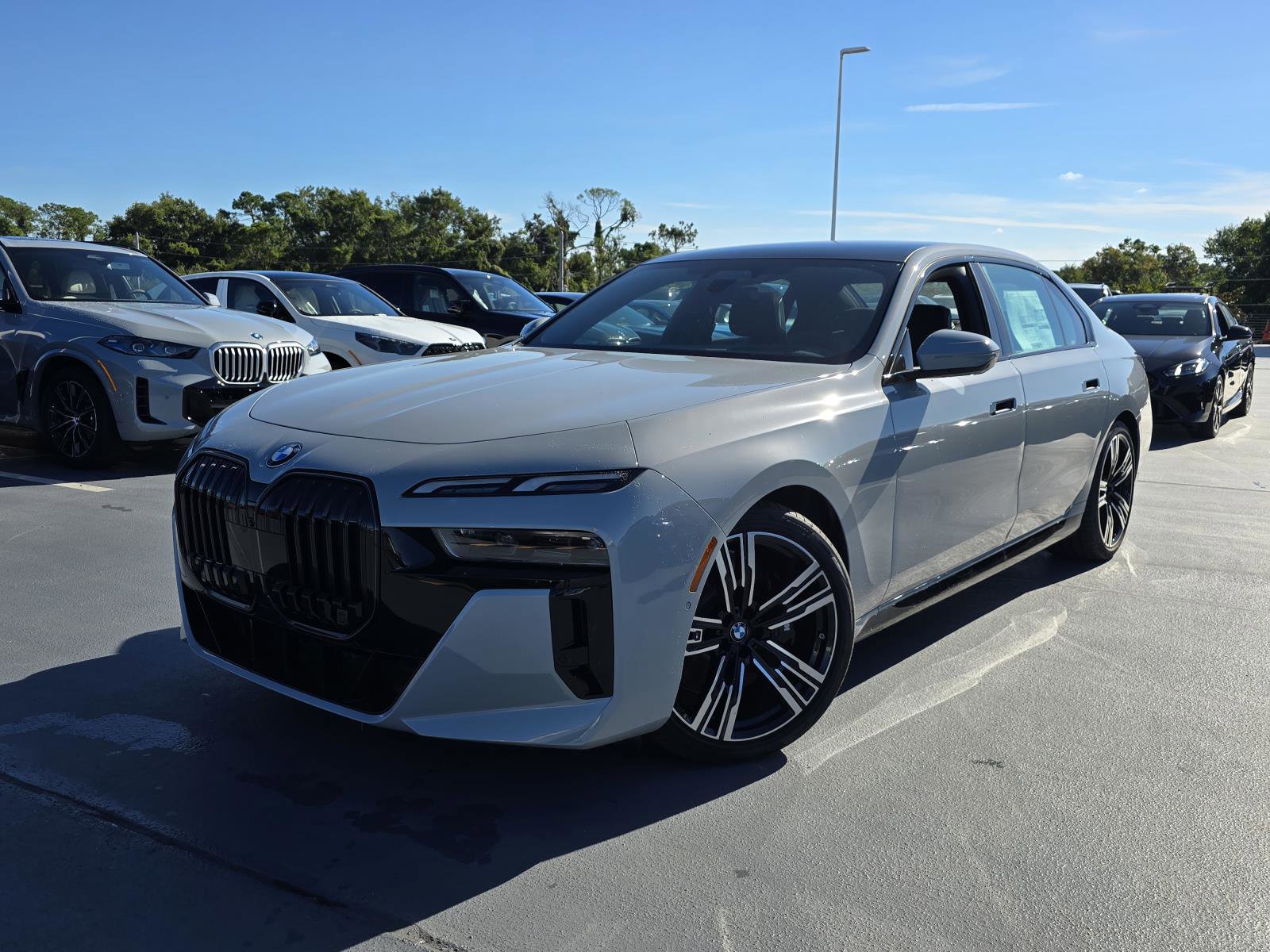 New 2025 BMW 760i xDrive image 24