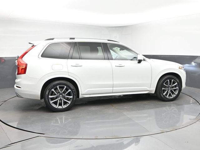 Used 2016 Volvo XC90 T6 Momentum w/ Momentum Plus Package AWD/4WD image 9