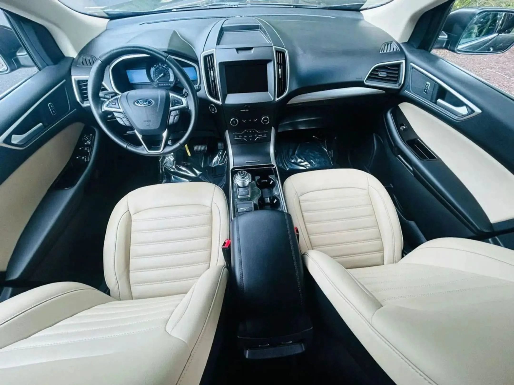 Used 2020 Ford Edge SEL AWD/4WD image 9