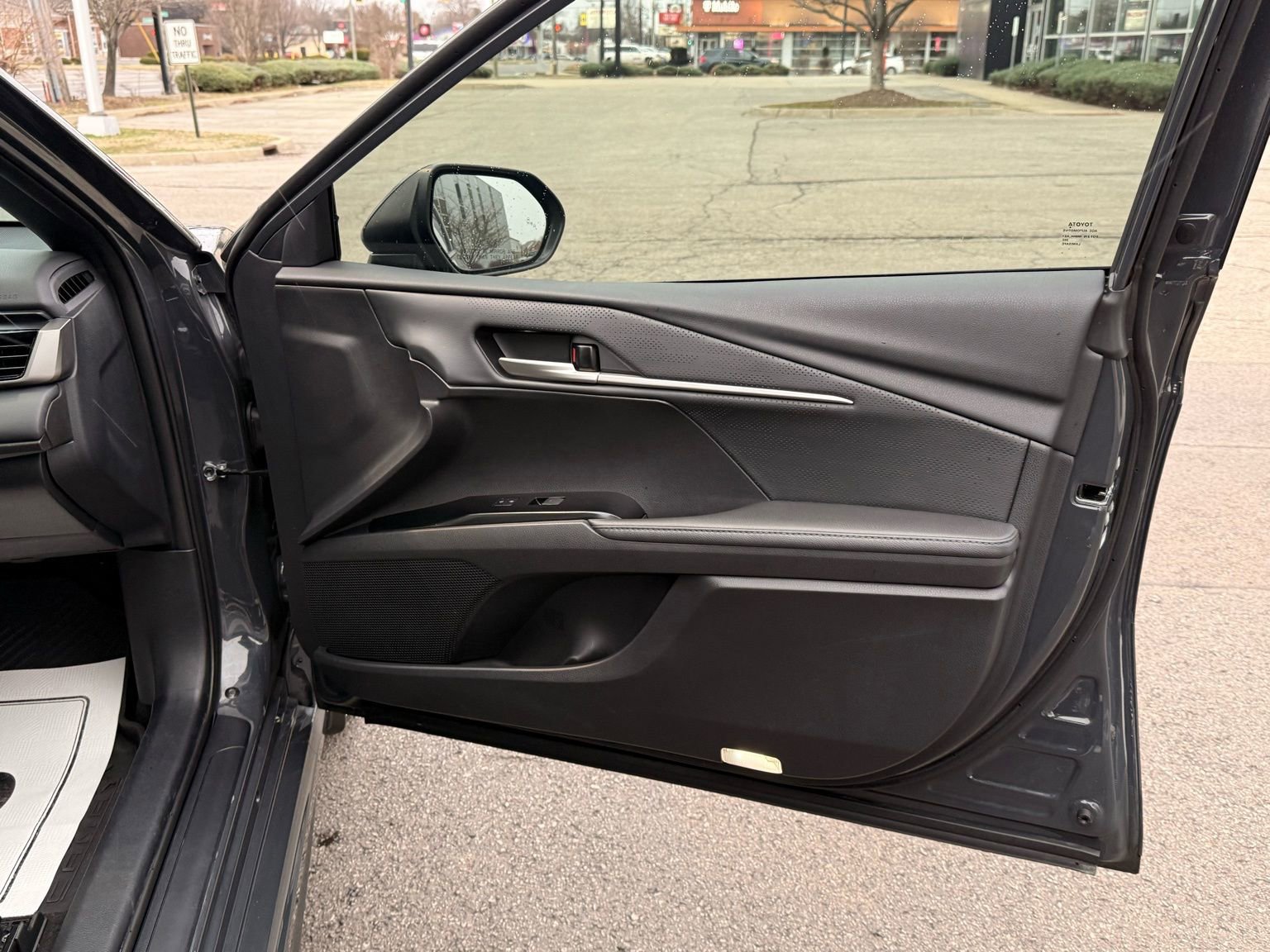 Used 2025 Toyota Camry XSE image 16