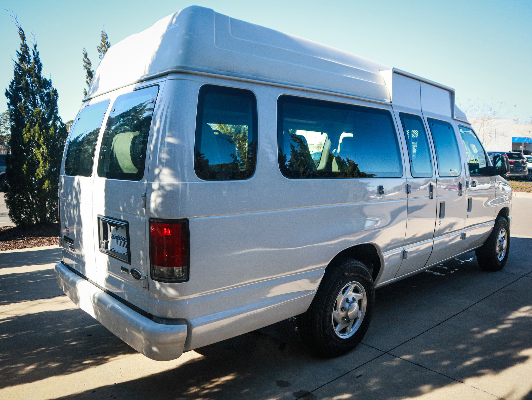 Used 2014 Ford E-250 and Econoline 250 Commercial Wheel Chair Accesib w/ Power Group image 10