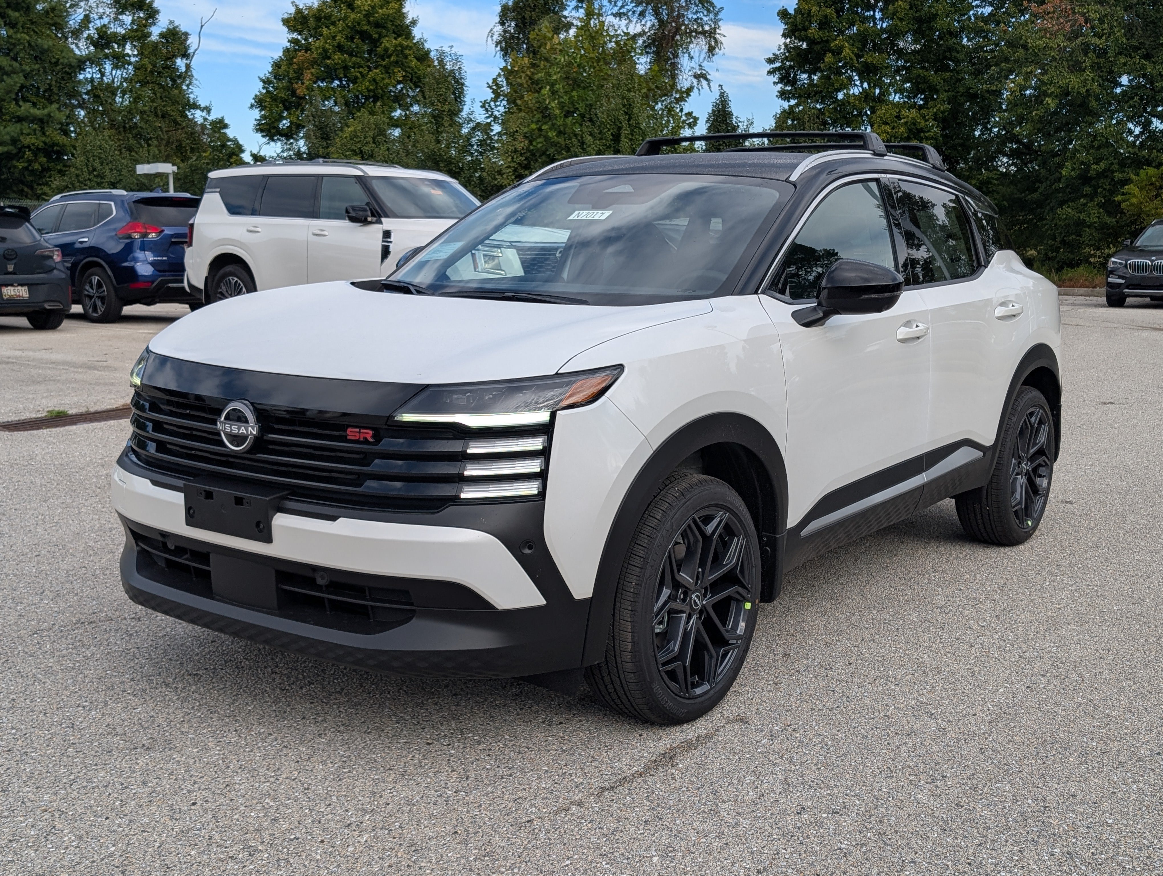 New 2027 Nissan Kicks SR AWD/4WD image 5
