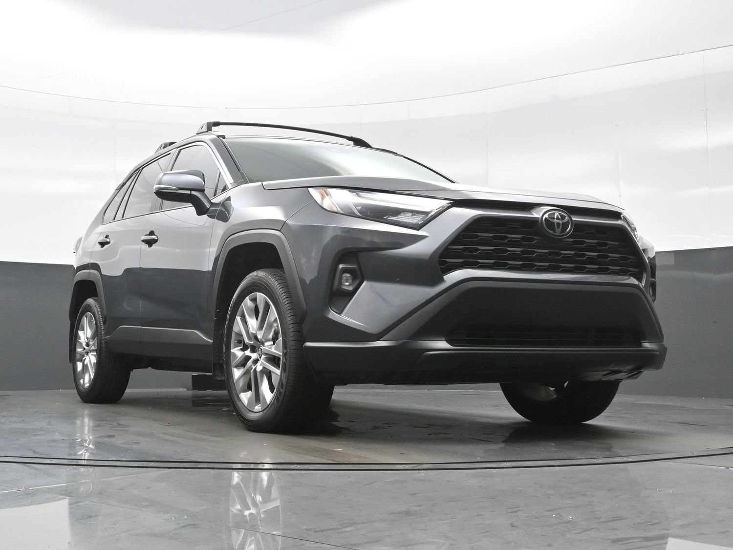 Used 2025 Toyota RAV4 XLE Premium w/ Weather Package FWD image 34