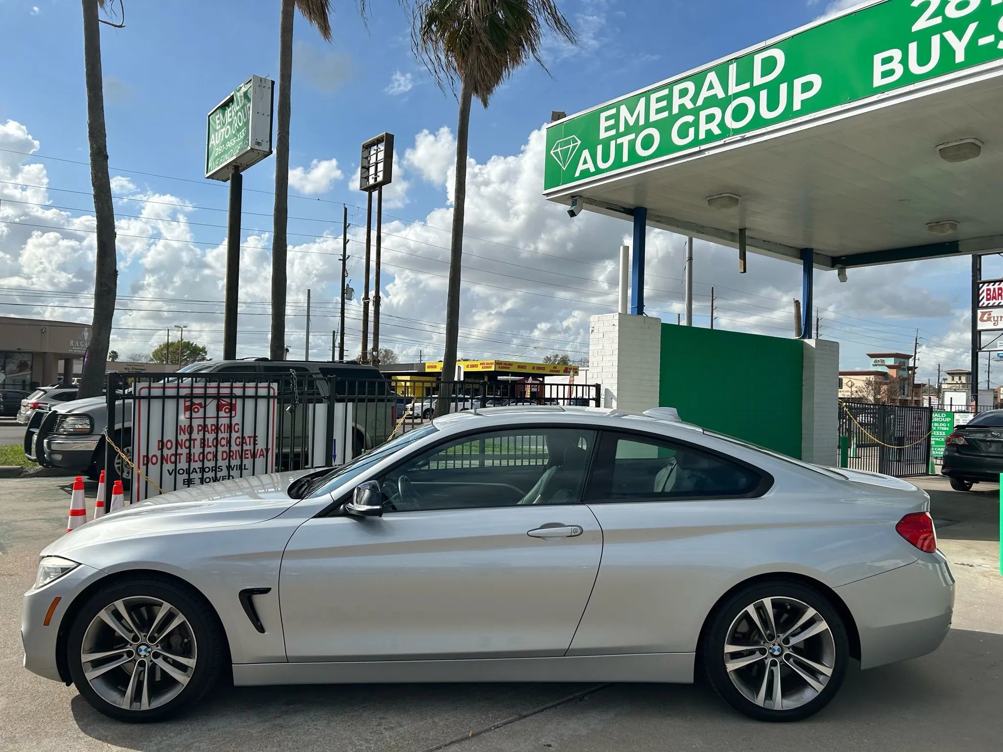 Used 2015 BMW 435i Coupe w/ Technology Package image 3