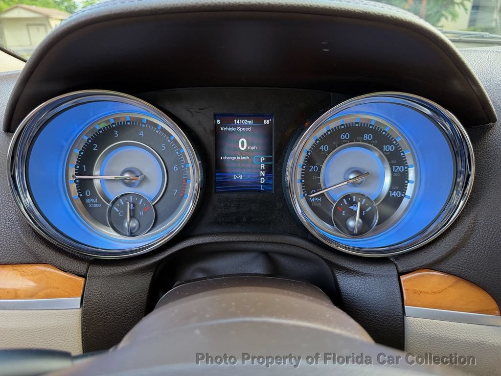 Used 2013 Chrysler 300 C RWD image 54