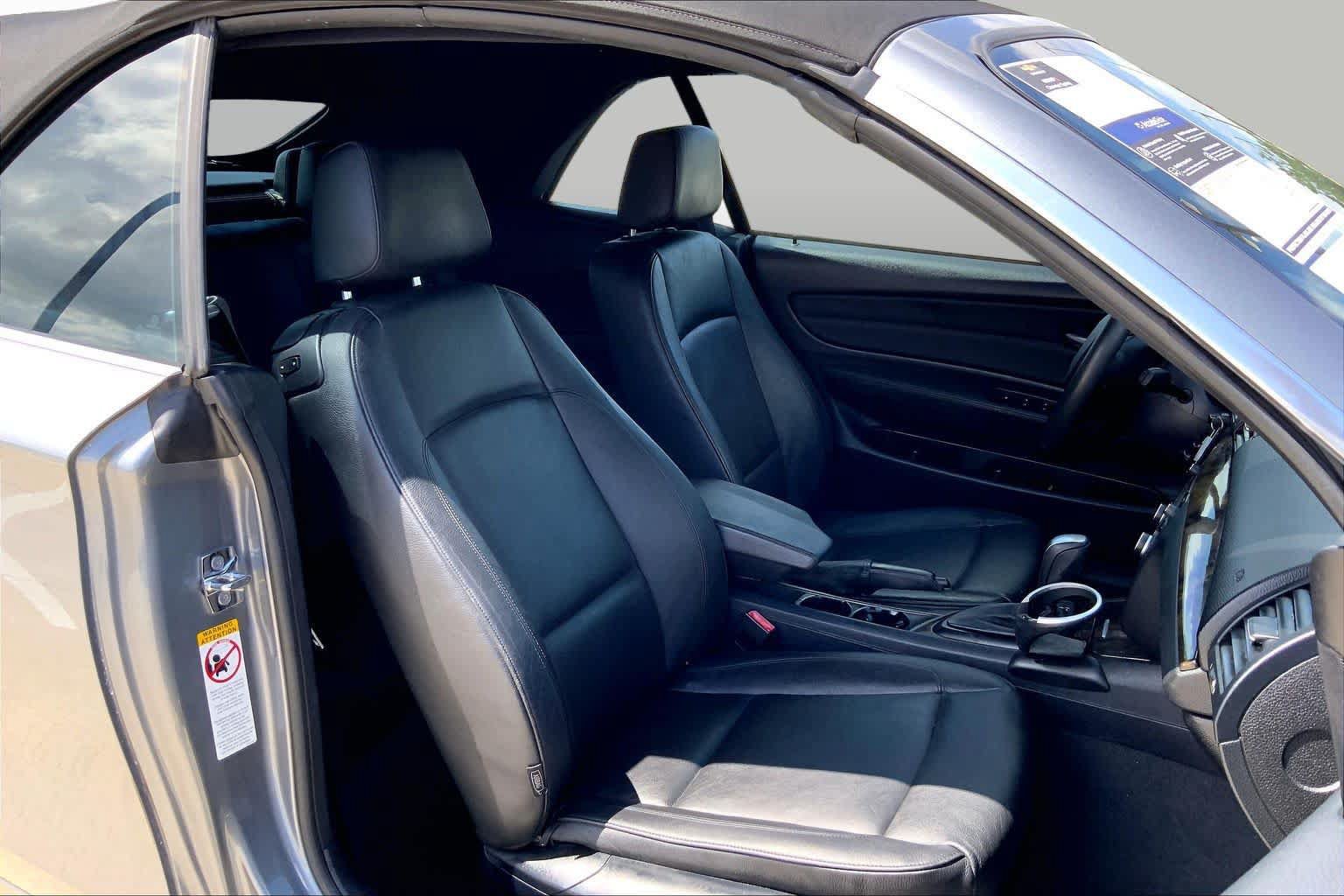 Used 2009 BMW 135i Convertible RWD image 7