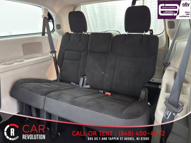 Used 2019 Dodge Grand Caravan SE w/ UConnect Hands-Free Group image 30