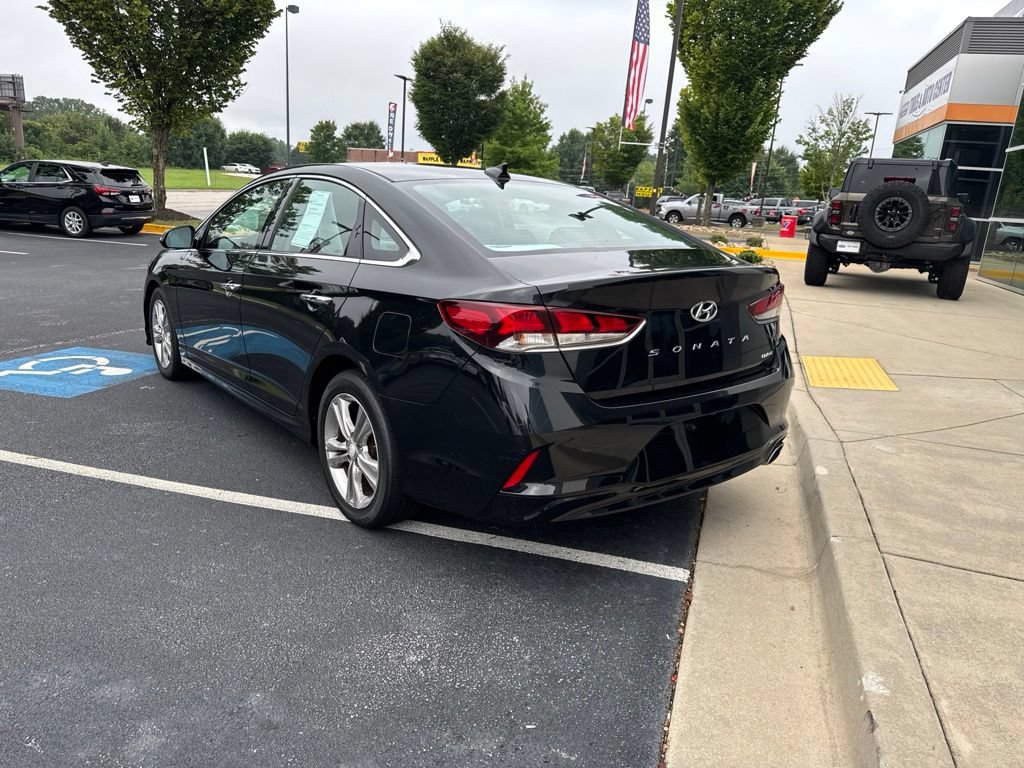 Used 2018 Hyundai Sonata Limited w/ Cargo Package FWD image 7