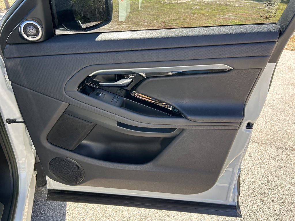 Used 2023 Land Rover Range Rover Evoque R-Dynamic S image 43