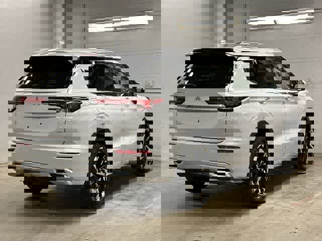 Used 2024 Mitsubishi Outlander SEL image 36