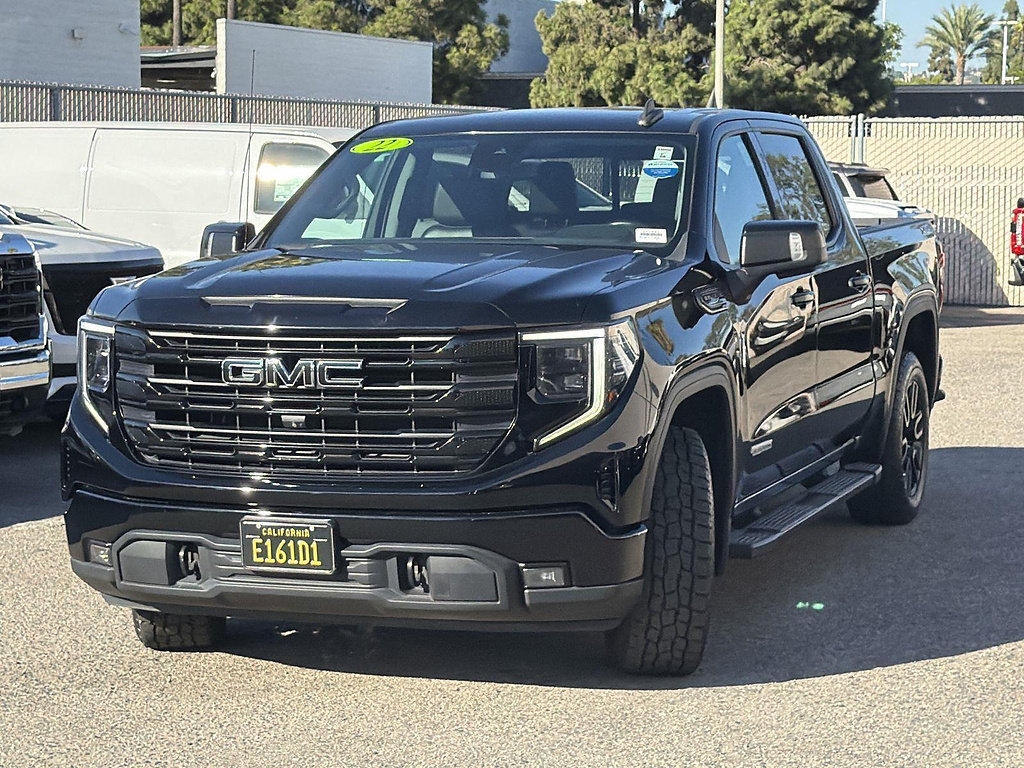 Used 2022 GMC Sierra 1500 Elevation w/ Elevation Premium Package AWD/4WD image 3
