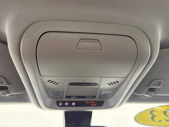 Used 2023 Chevrolet Equinox Premier AWD/4WD image 41