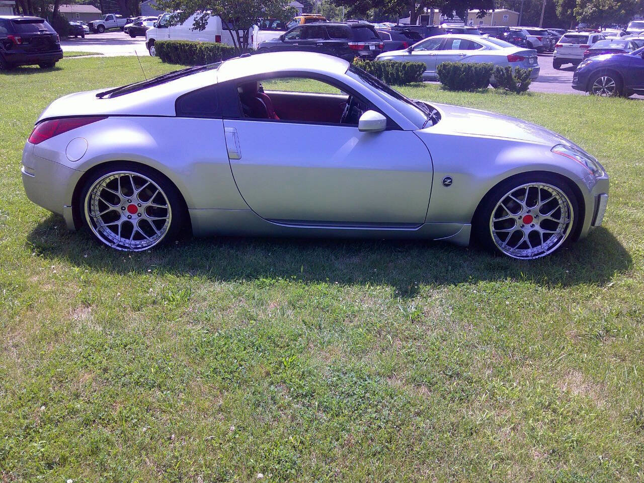 Used 2004 Nissan 350Z Touring w/ Cargo Convenience Pkg image 4