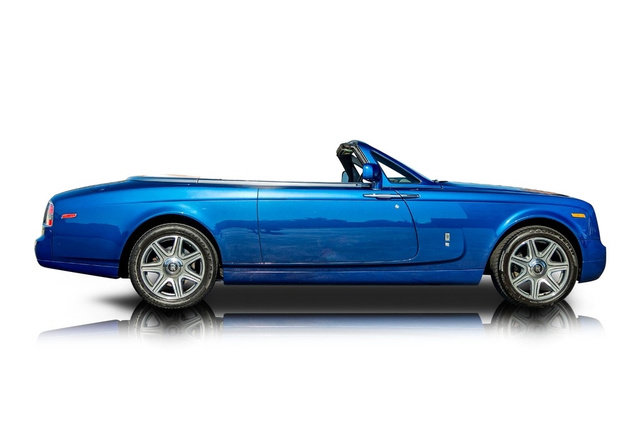 Used 2010 Rolls-Royce Phantom Drophead Coupe RWD image 2