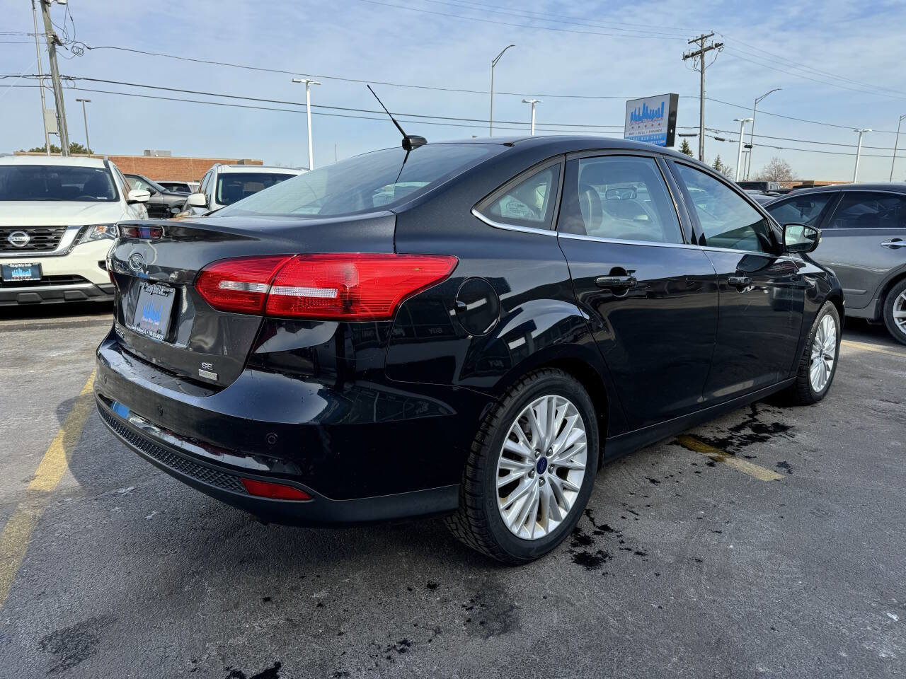 Used 2015 Ford Focus Titanium image 9