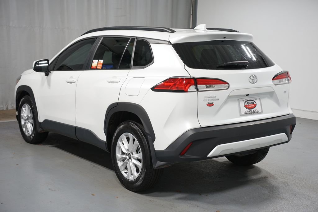 Certified 2024 Toyota Corolla Cross LE image 6