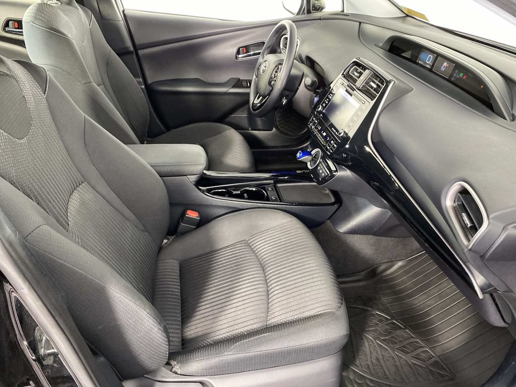 Used 2020 Toyota Prius Prime LE FWD image 10
