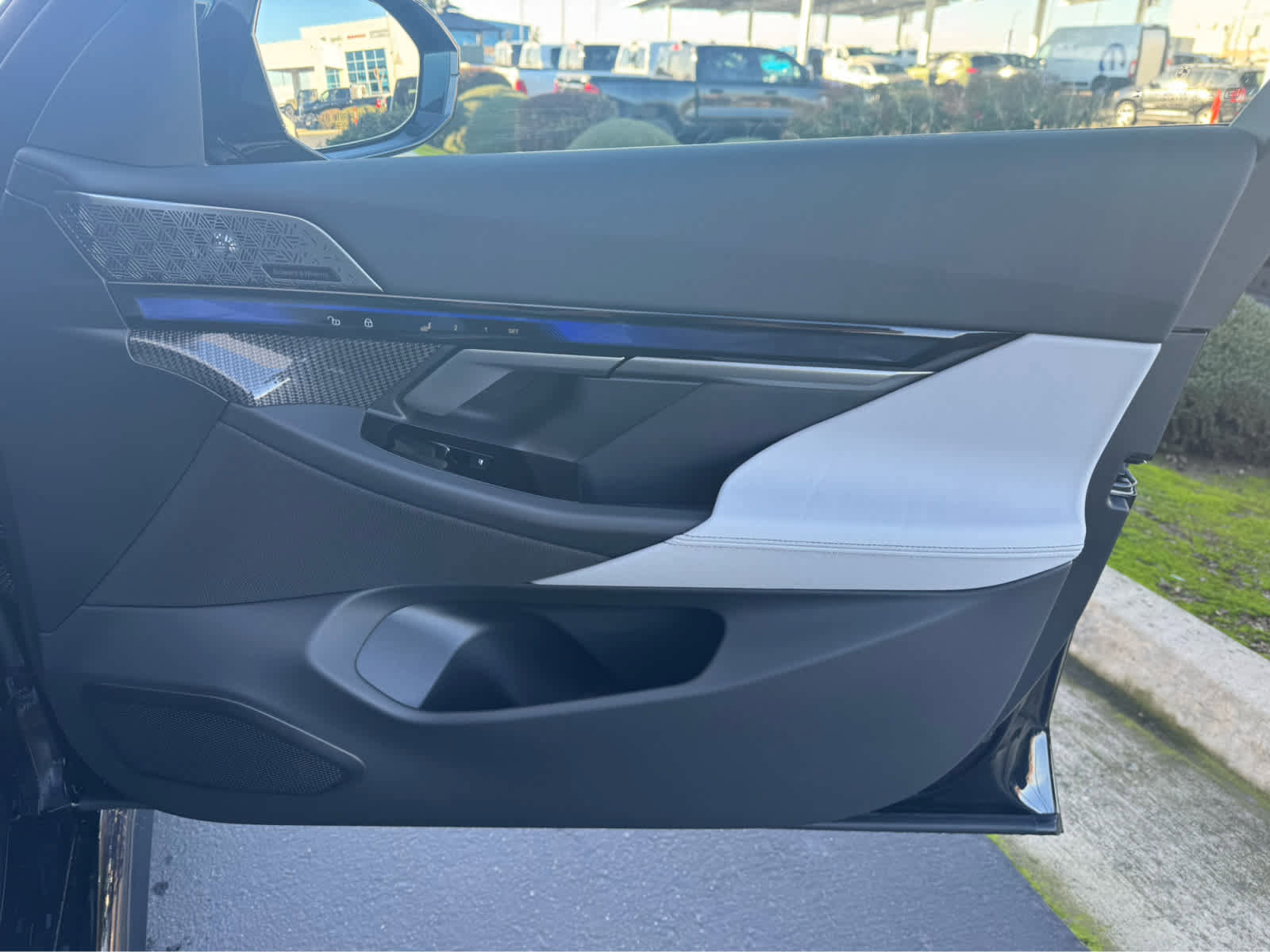 New 2026 BMW M5 w/ Executive Package image 23