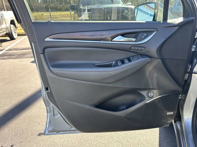 Certified 2023 Buick Enclave Avenir w/ Avenir Technology Package image 22