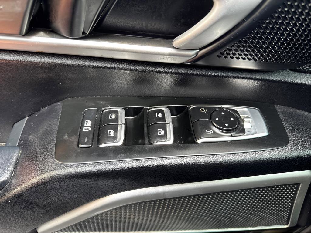 Used 2020 Kia Telluride S w/ S 8 Passenger Seating Package image 34