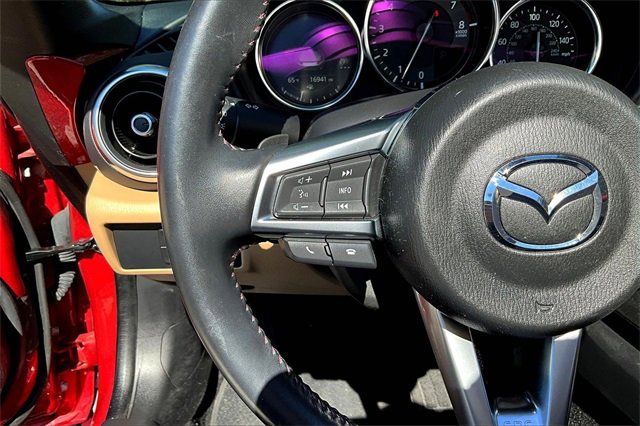 Used 2019 MAZDA MX-5 Miata RF Grand Touring image 9