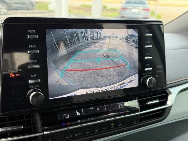 Used 2024 Toyota Sienna XSE FWD image 30