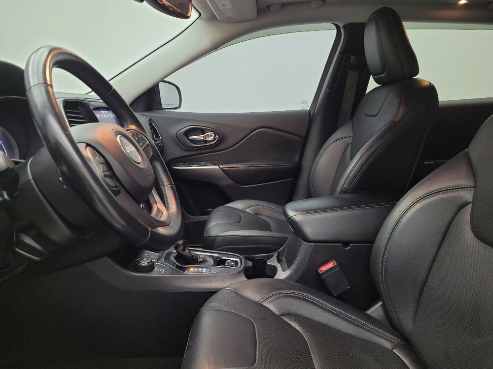 Used 2019 Jeep Cherokee Limited AWD/4WD image 17